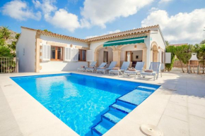 Villa Ca'n Sohn by Sealand Villas